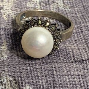 Sterling Silver Vintage Style Setting Pearl Ring